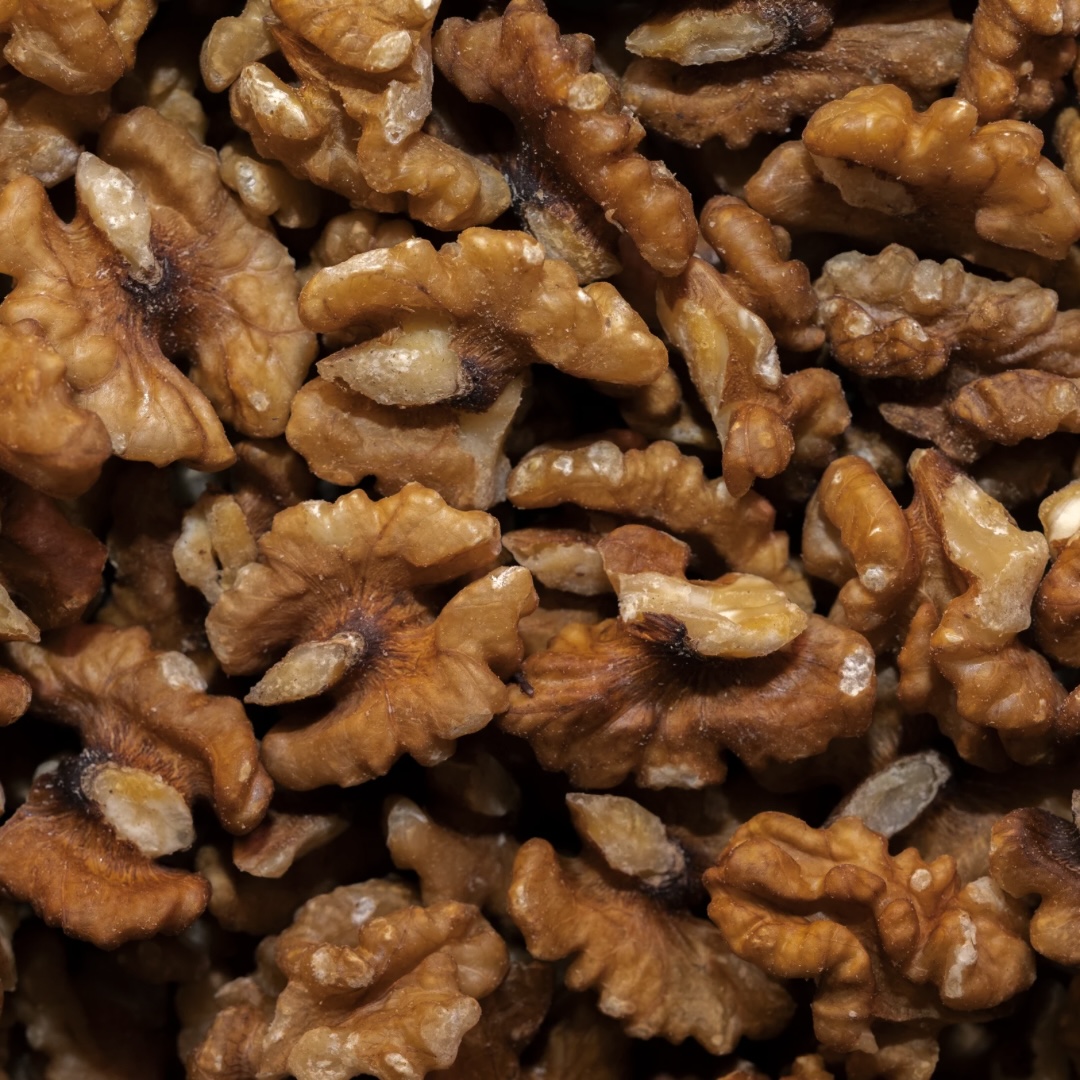 Activated Maple Cinnamon Walnuts 470g